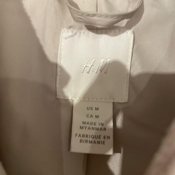 H&M cream shacket - Picture 3 of 5